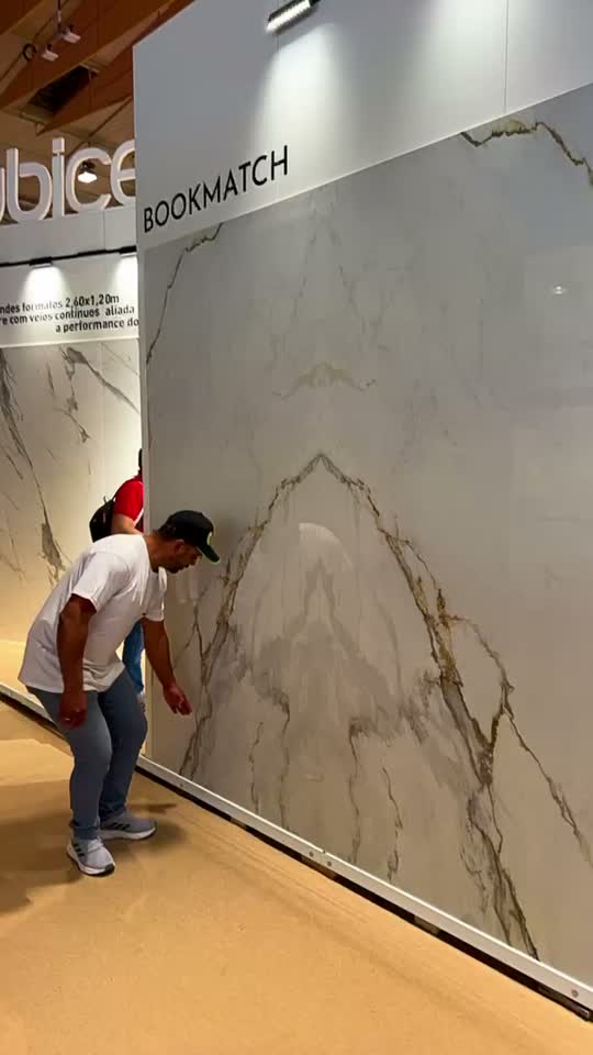 Detalhe de corte e junta